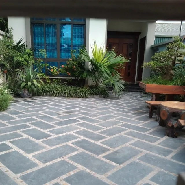 Đá băm được sử dụng để lát nền khu sân vườn