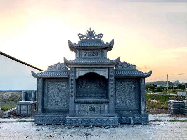 Lăng Mộ Đá